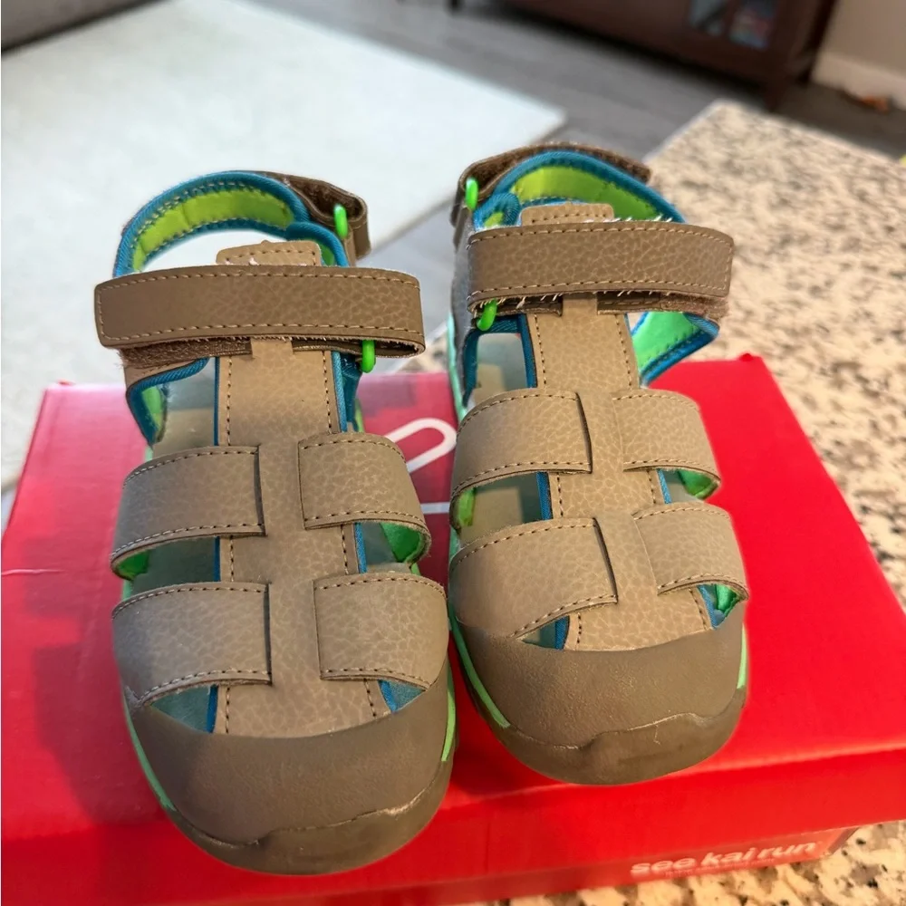 See Kai Run Gray and Green Closed-Toe Kids Sandals